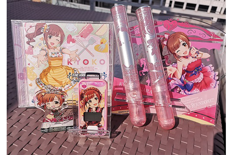 アイドルマスター シンデレラガールズのグッズ類と3Dセンサー搭載歩数計「アイドルマスター シンデレラガールズモデル」