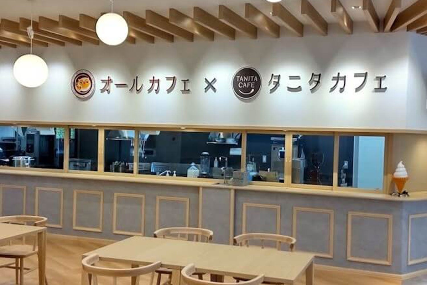 オールカフェ×タニタカフェの店内の画像
