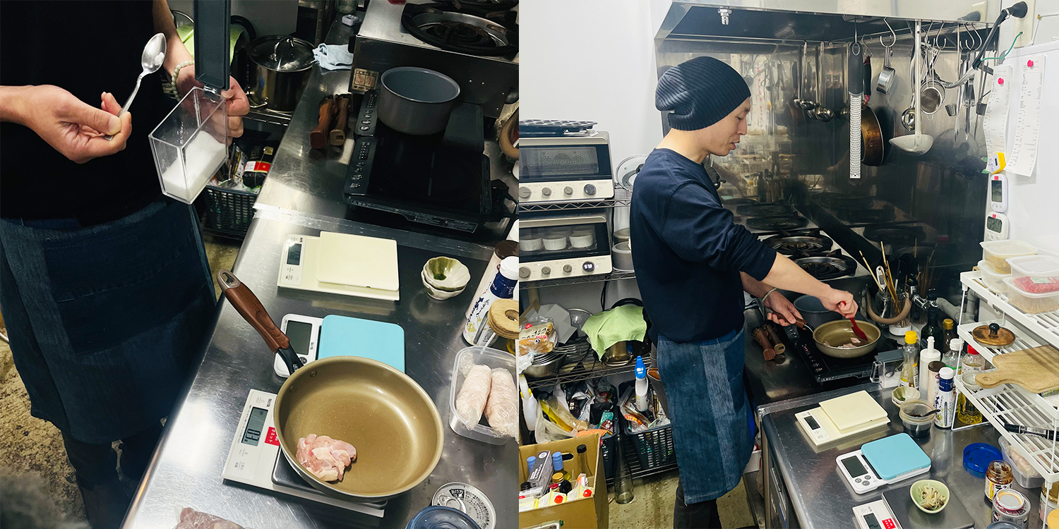 デジタルクッキングスケールを使って鶏肉を計量する様子